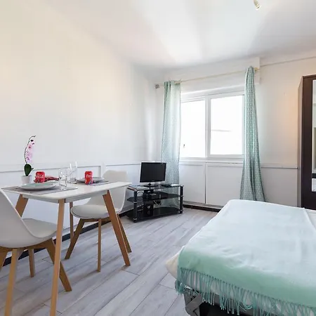 Studio Centre Apartment *