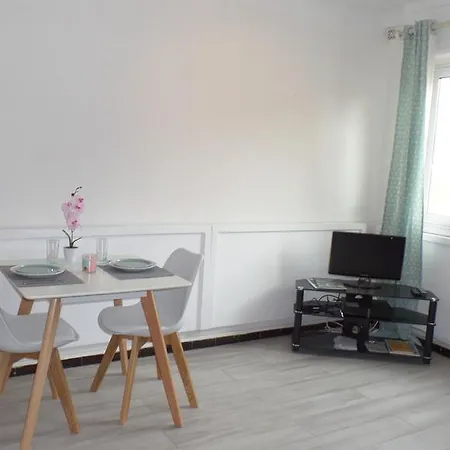 Studio Centre Apartment *